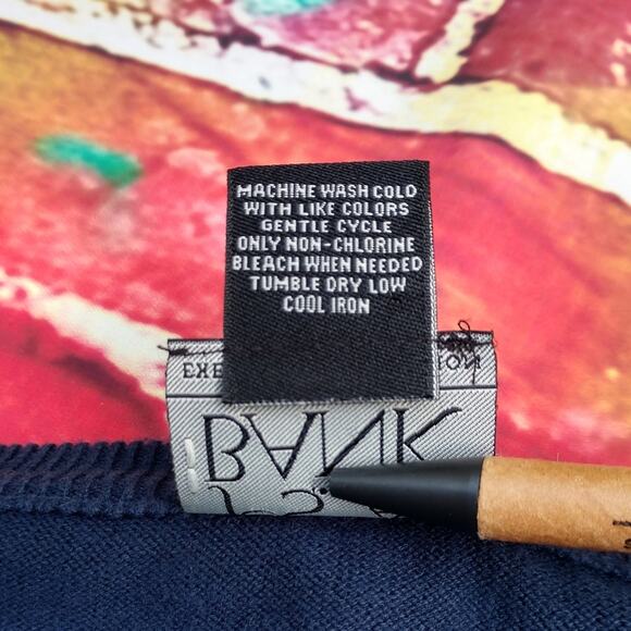 Jos. A Bank Executive Collection Argyle Sweater size XL - Picture 7 of 7